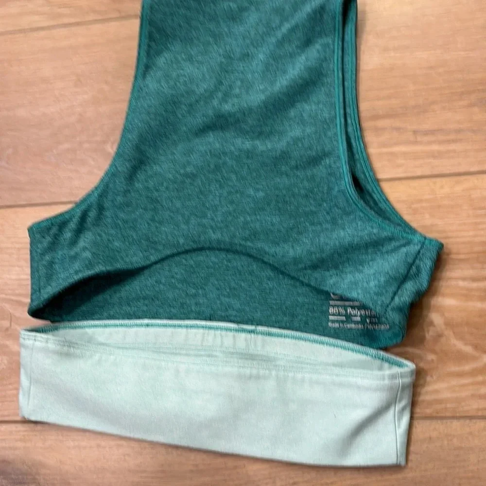 Outdoor Voices Tri-Tone Slashback Crop Top Bra - Picture 5 of 6